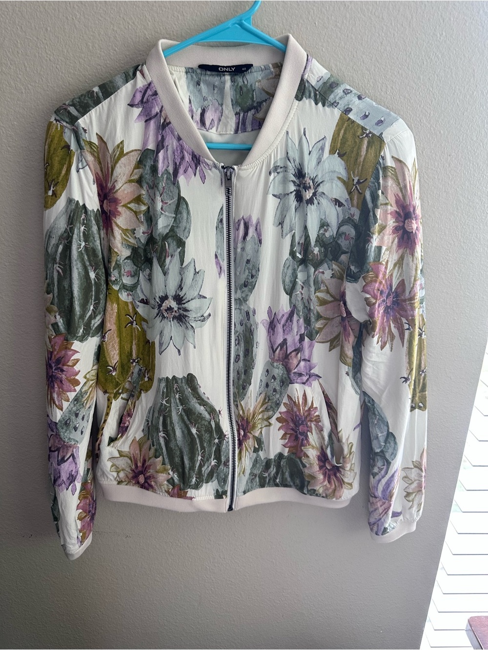 ONLY Cactus Floral Zip Up Bomber Jacket Size 40 US S